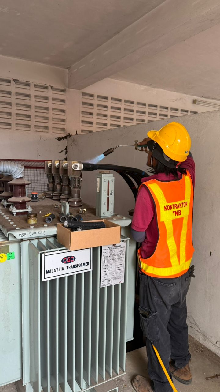 Distribution transformer cable termination by a TNB contractor in Malaysia
